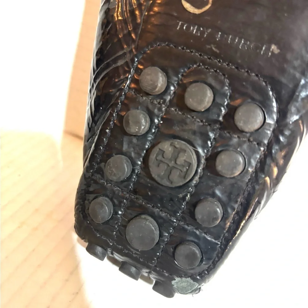 Tory Burch Black Textured Loafers with Gold Accent